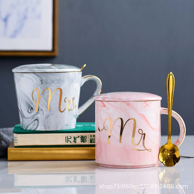 Discover the perfect gift with our Marble Ceramic Cup Set. Includes cover & spoon, showcasing modern simplicity & eco-friendly design. Ideal for home or office.